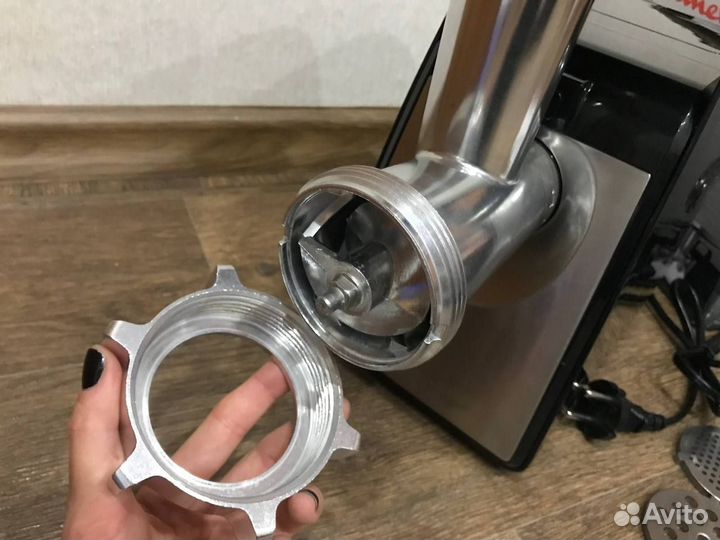 Мясорубка электрическая Moulinex новая