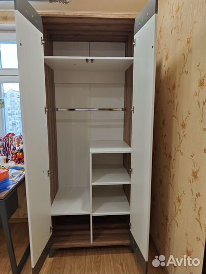 Шкаф в детскую