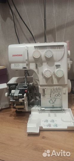 Оверлок Janome D210