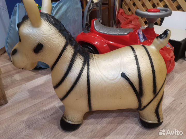 Игрушка попрыгун Зебра