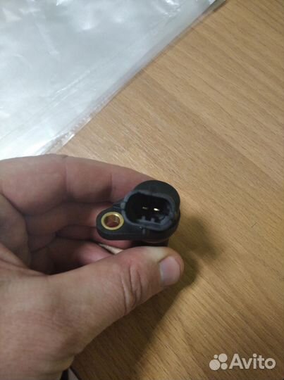 Датчик положения коленвала