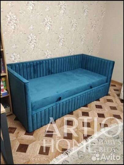 Детская кровать с мягкими бортиками