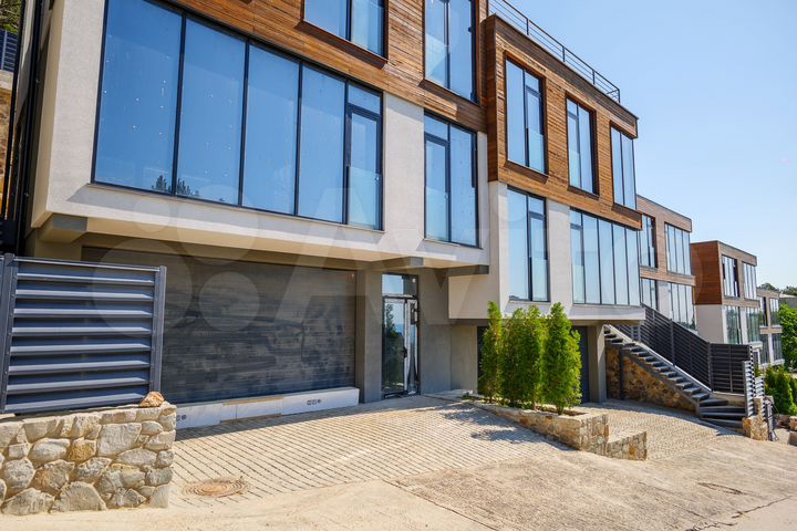 Таунхаус 165 м² на участке 1,6 сот.