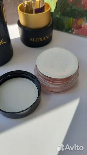 Парфюм Alex J.,серьги,тени,лаки