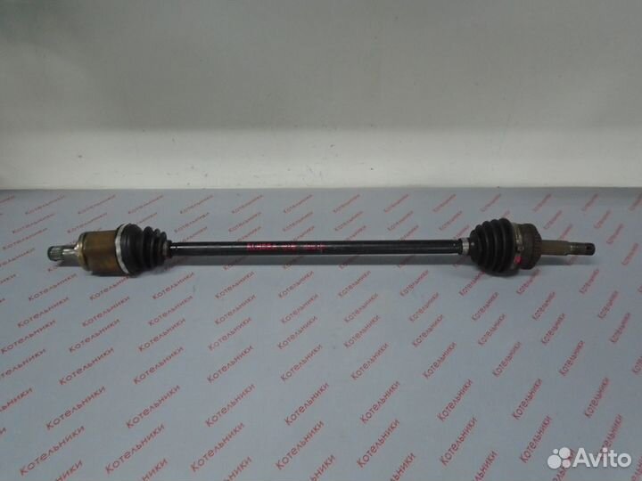 Nissan 39100-BM580 Вал приводной, правый