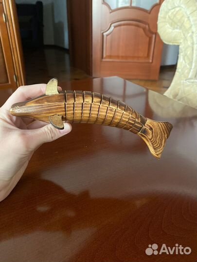 Осетр из натурального дерева