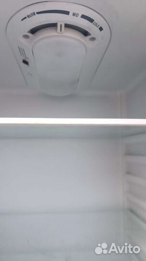 Холодильник 2х камерный 