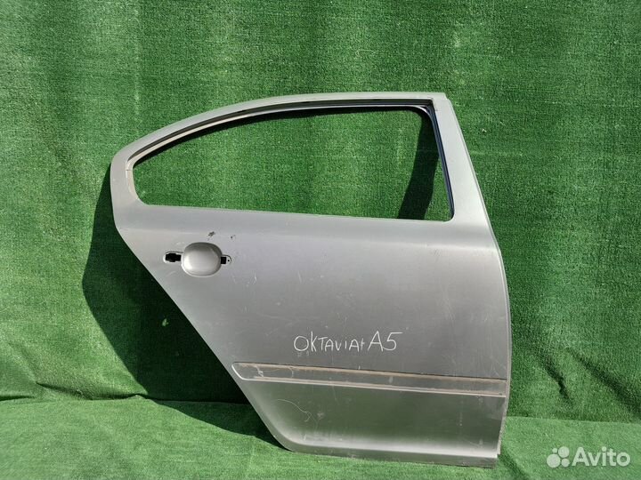 Дверь задняя правая Skoda octavia a5