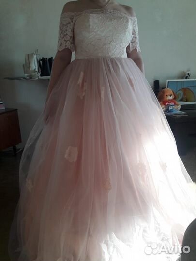 Свадебное платье 44 46 бу