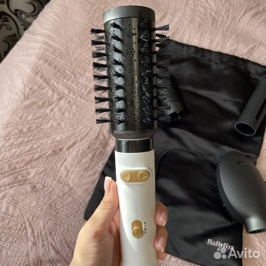 Фен-щетка Babyliss вращающаяся