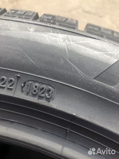 Pirelli Ice Zero FR 245/45 R18