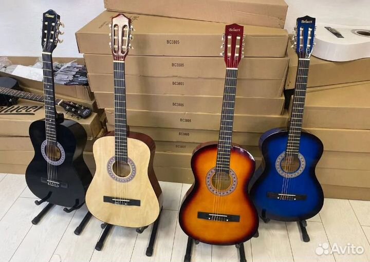 Классическая гитара Белучи (новая)