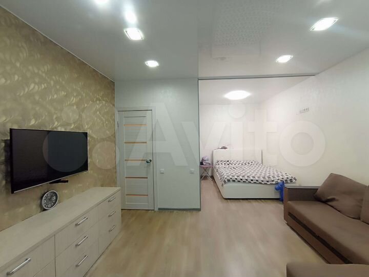 1-к. квартира, 42 м², 1/5 эт.