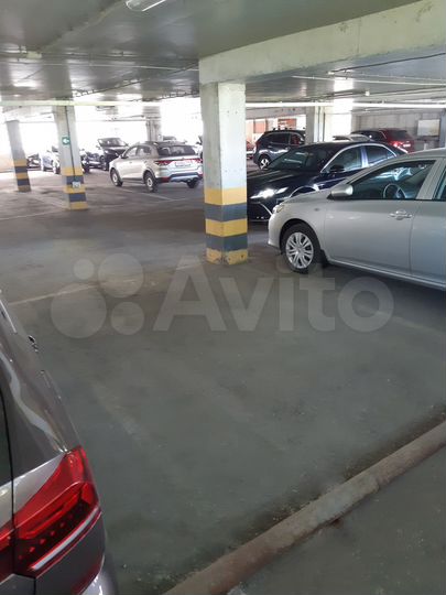 Машиноместо, 15 м²