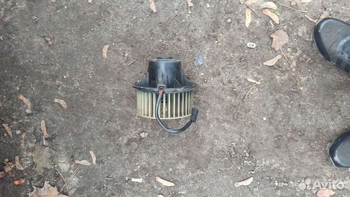 Моторчик печки ауди 80 б3