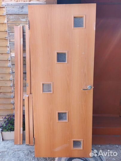 Дверь межкомнатная.2шт