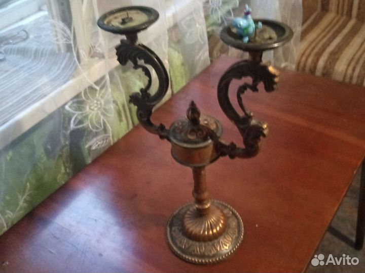 Старинный бронзовый подсвечник