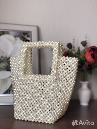 Женская сумка из бусин