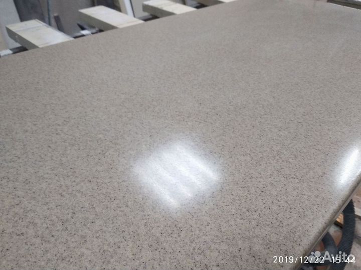 Столешница для ванной и кухни из искуственного кам