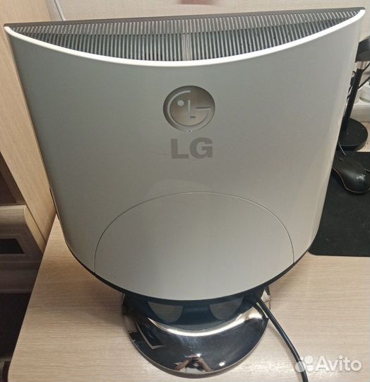 Монитор для компьютера на запчасти