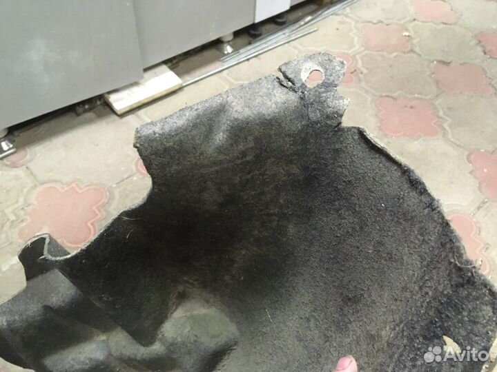 Подкрылок VW Jetta 6