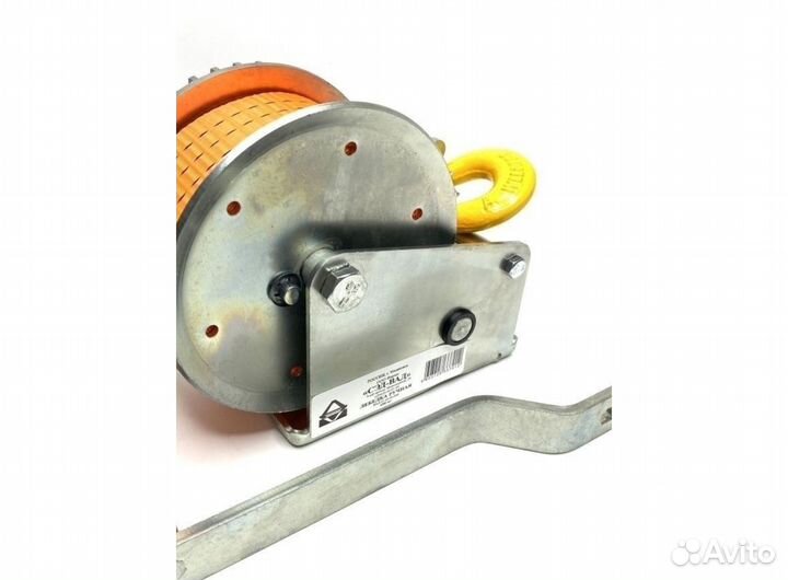 Лебедка ручная барабанная для прицепа