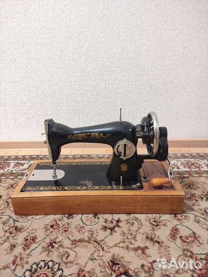 Швейная машинка пмз