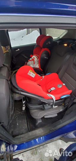 Автолюлька maxi cosi cabriofix с базой