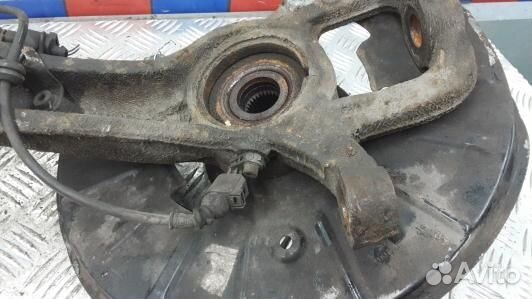 Ступица передняя левая audi Q7 (BAD02K901)