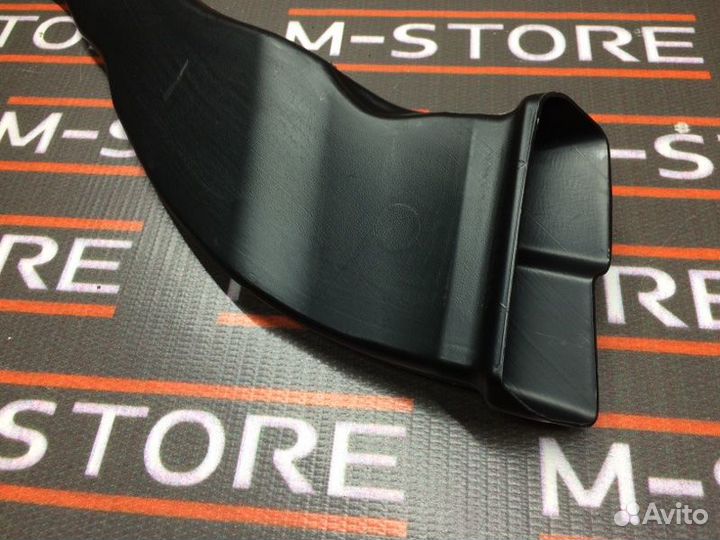 Воздуховод печки правый Mercedes-Benz S-Class W221