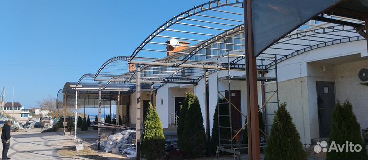 Навес из поликарбоната