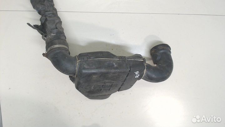 Резонатор воздушного фильтра Peugeot 206, 2002