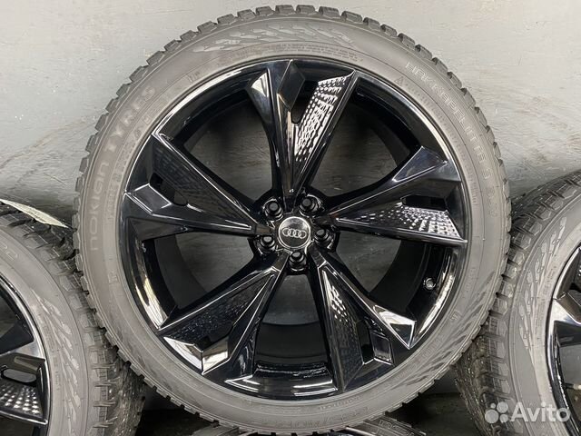 Оригинальные колеса на Audi Q8 / RSQ8 R22