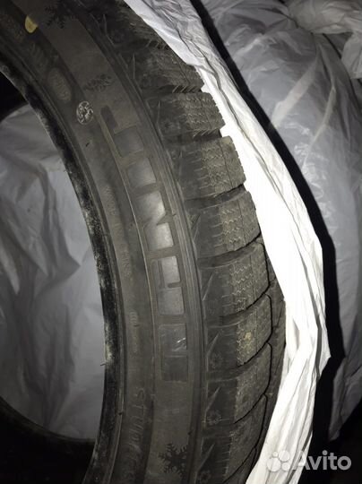 Jinyu YW52 245/40 R18