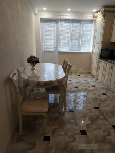 3-к. квартира, 100 м², 1/5 эт.