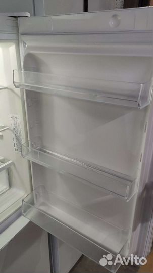 Холодильник Stinol No Frost