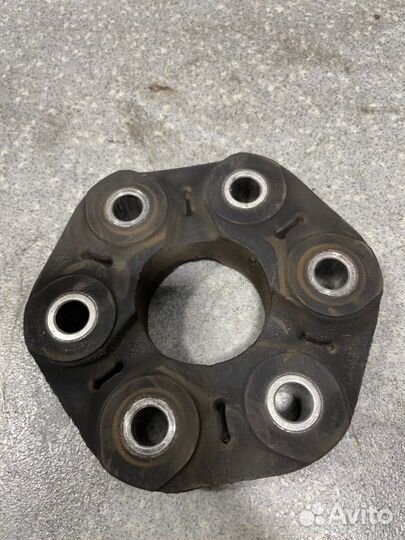 Муфта карданного вала Bmw X5 E70 4.8 N62B48 цвет