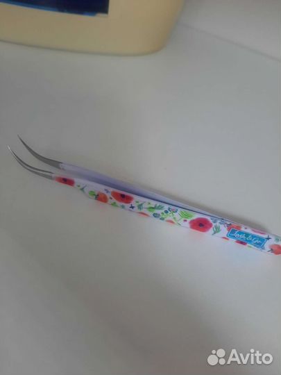 Пинцет для наращивания ресниц