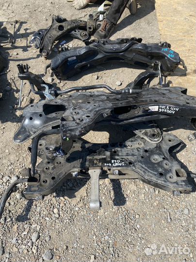 Подрамник передний Toyota CHR тойота 2016г