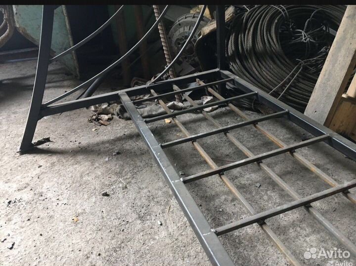 Мангал с крышей