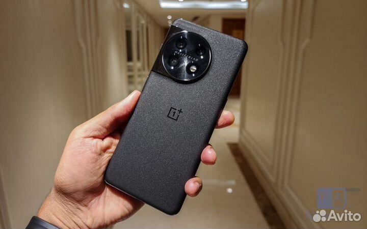 OnePlus 11, 16/256 ГБ