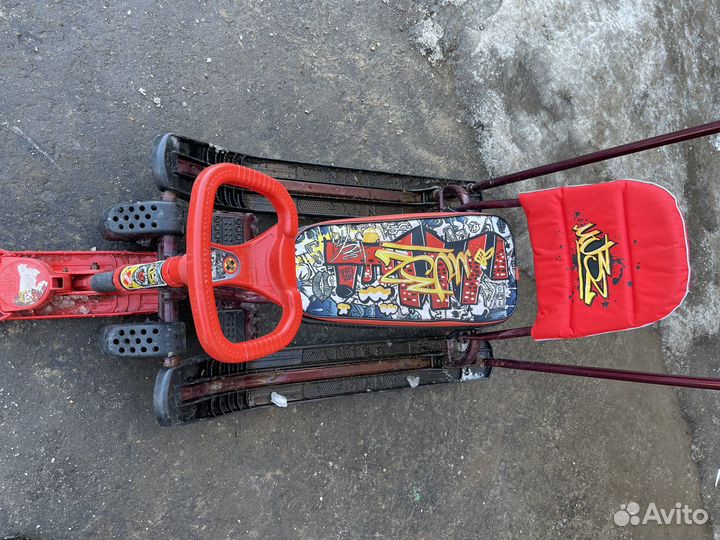 Снегокат с ручкой и колесами