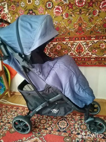 Прогулочная коляска