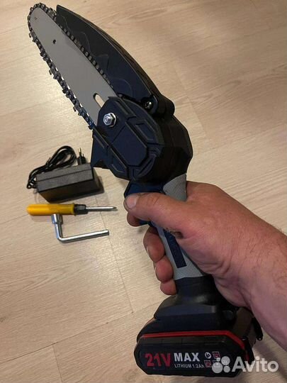 Садовый сучкорез аккумуляторный