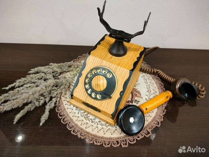 Телефон Tesla. 1983 г.Чехословакия. Винтаж.Ретро