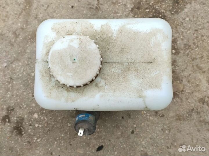 Бачок омывателя ваз классика