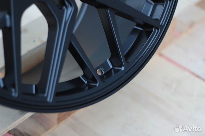 Кованые диски на R22 для Mercedes G-Class