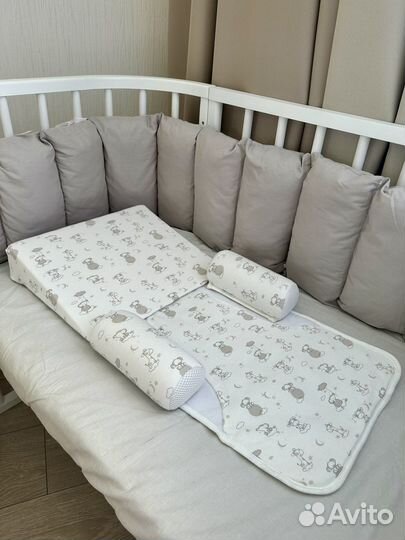 Подушка позиционер для новорожденных