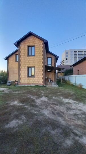 Дом 172,4 м² на участке 5 сот.