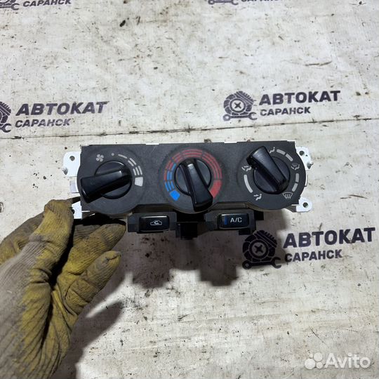 Блок управления печкой Nissan Primera P11